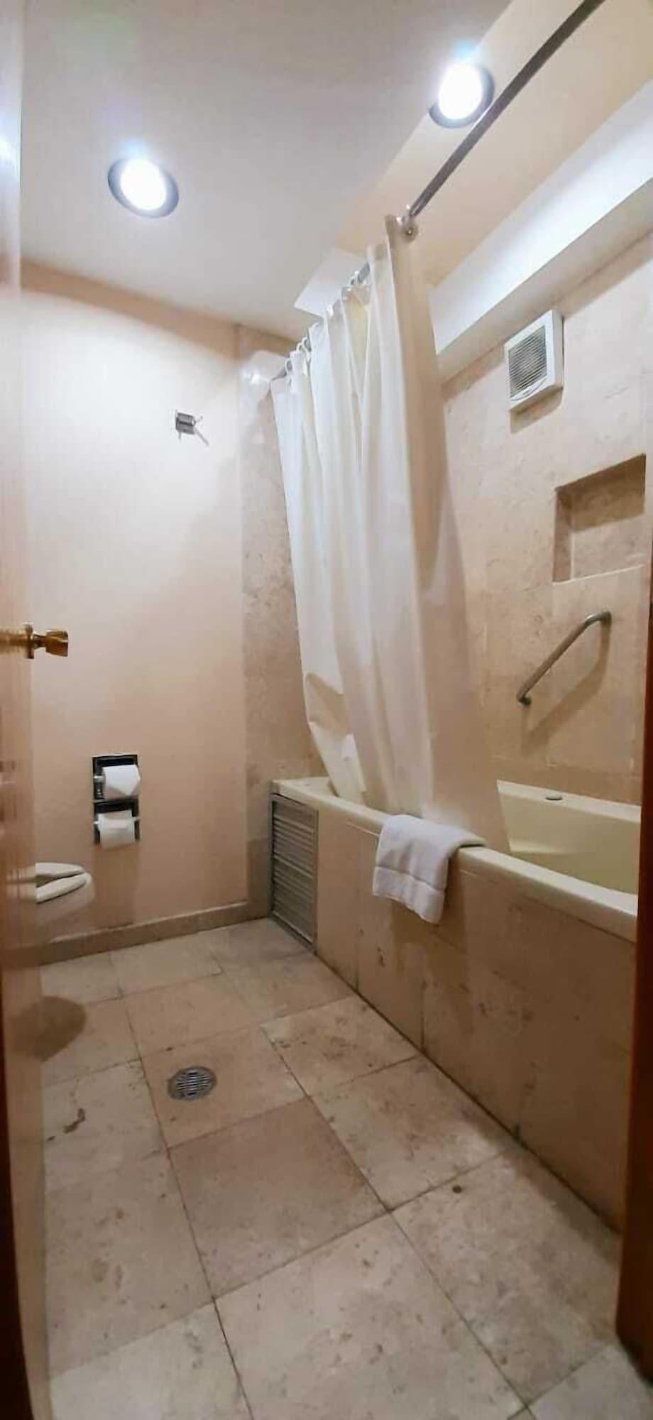 Oliva Plaza Hotel Guadalajara Exterior photo